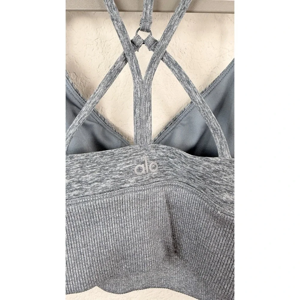 Alo Yoga Alosoft Lavish Sports Bra S Gray Strappy Back Ribbed Athleisure Gym